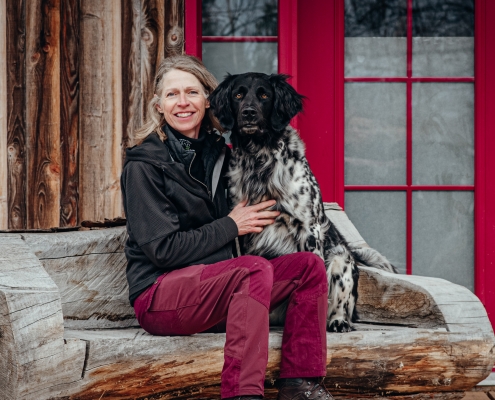 Animalière et chien de chasse